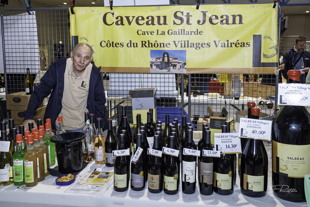 Photo de CAVEAU ST JEAN